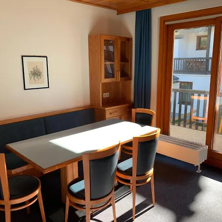 Mai-brunn Alm Appartements, Maibrunnenweg 34-36 Bad Kleinkirchheim
